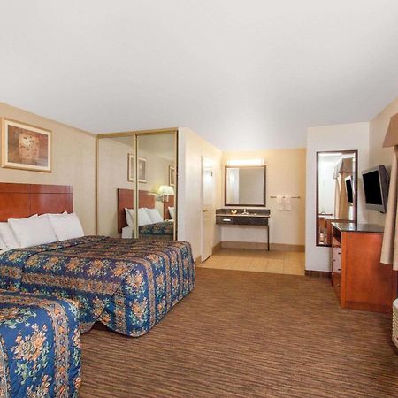 Travelodge By Wyndham Hemet Ca Εξωτερικό φωτογραφία