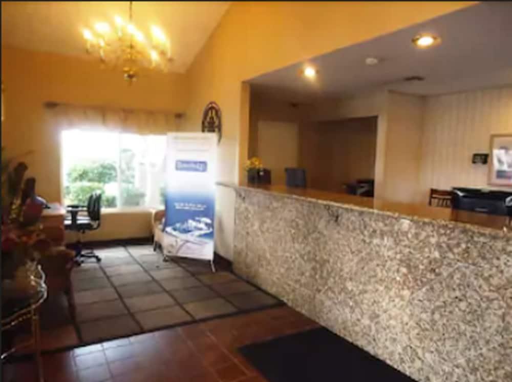 Travelodge By Wyndham Hemet Ca Εσωτερικό φωτογραφία