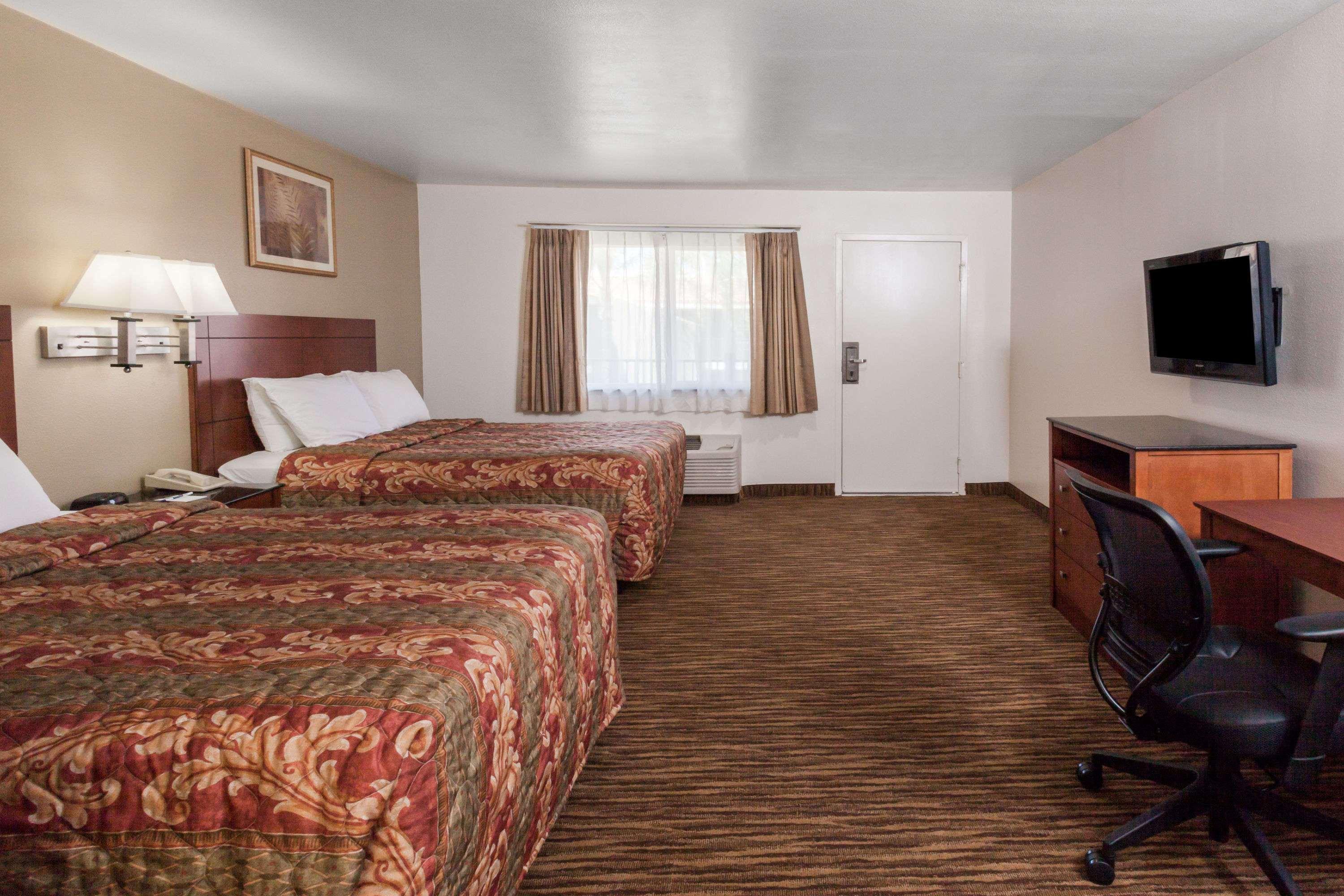 Travelodge By Wyndham Hemet Ca Εξωτερικό φωτογραφία