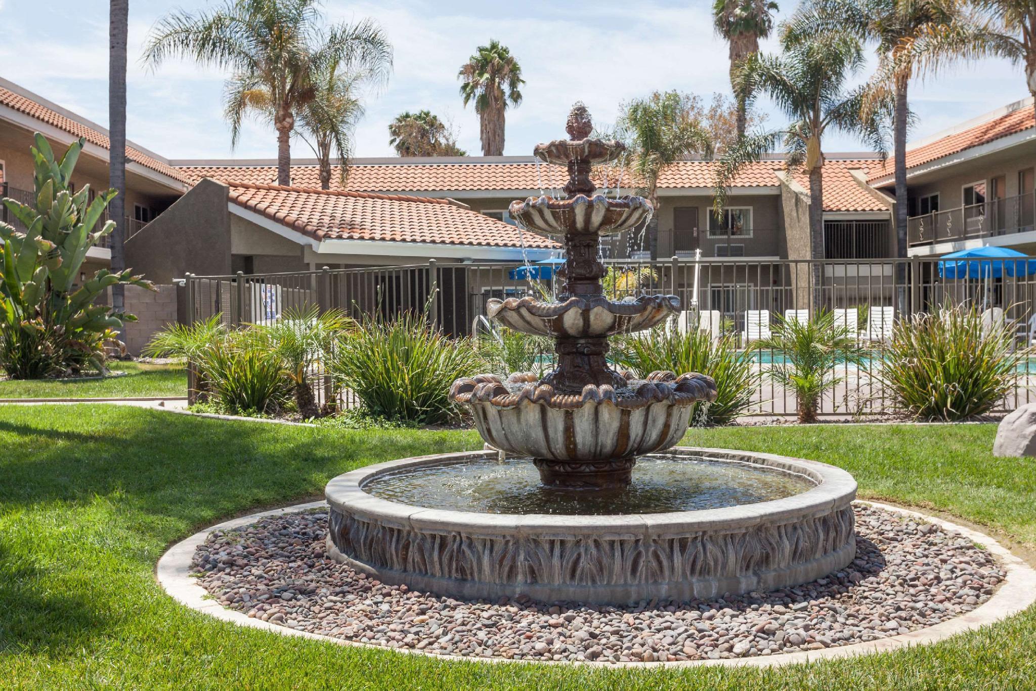 Travelodge By Wyndham Hemet Ca Εξωτερικό φωτογραφία