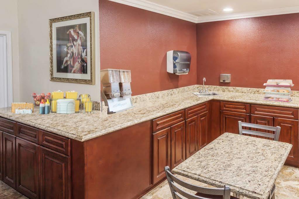 Travelodge By Wyndham Hemet Ca Εξωτερικό φωτογραφία